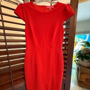 EXCELLENT CONDITION RED BETSEY JOHNSON SIZE 8 DRESS